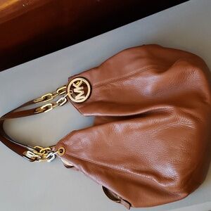 Michael KORS Fulton Large leather purse NWOT